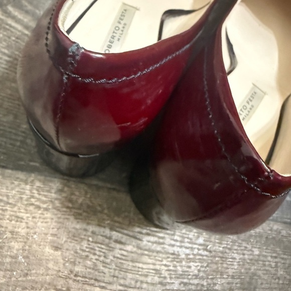 Roberto Festa size 39 (8.5) near new condition Burgundy and Black bow front heel - Picture 7 of 11